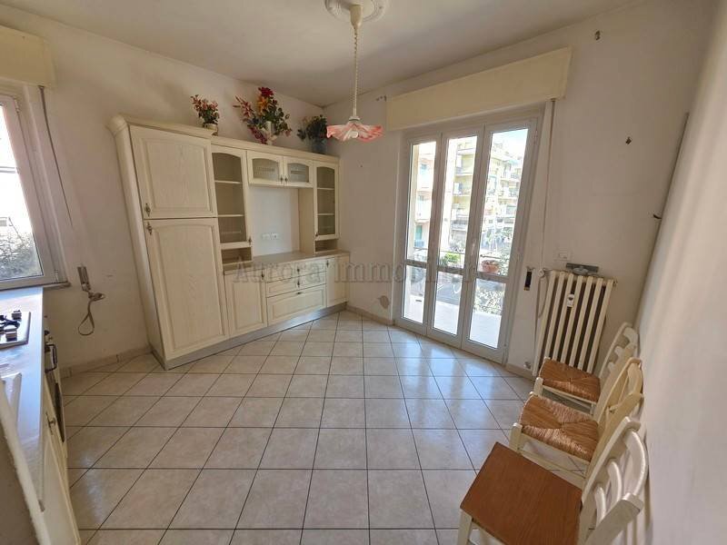 Bilocale Via Dante Reale, Borghetto Santo Spirito - foto 1