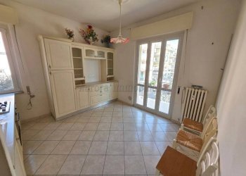 Bilocale Via Dante Reale, Borghetto Santo Spirito - foto 1