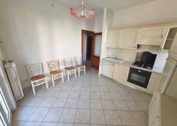 Bilocale Via Dante Reale, Borghetto Santo Spirito - foto 4