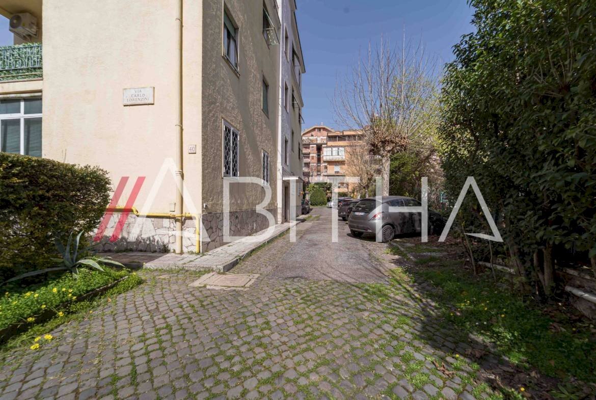 Trilocale Via Carlo Lorenzini, Roma - foto 3