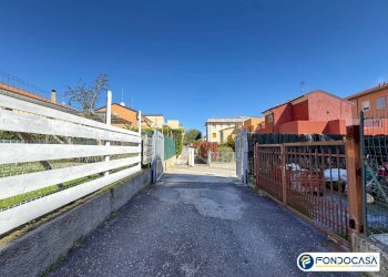 Foto 1 - Box Via D'Annunzio
 
10 A, Loano - photo 1