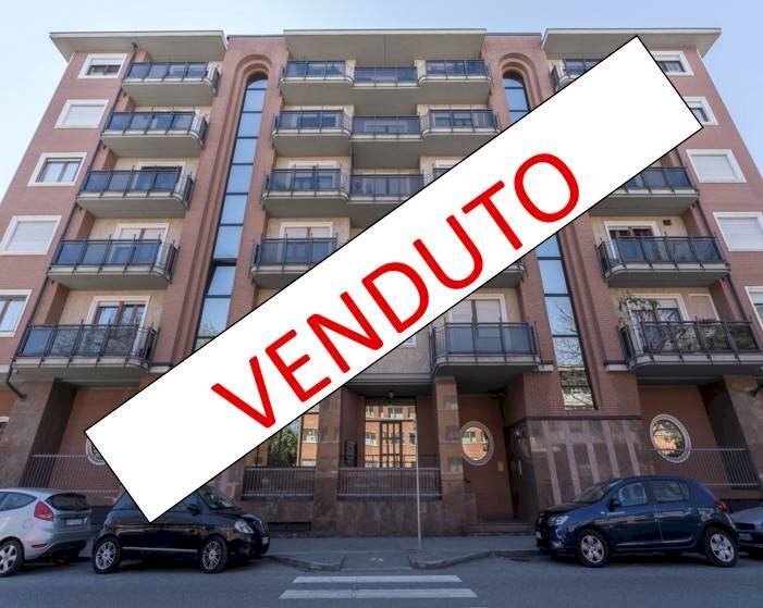 Facciata - Trilocale via Tofane, 27, Torino (zona Pozzo Strada) - foto 1