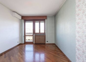 Camera da letto - Trilocale via Tofane, 27, Torino (zona Pozzo Strada) - foto 8