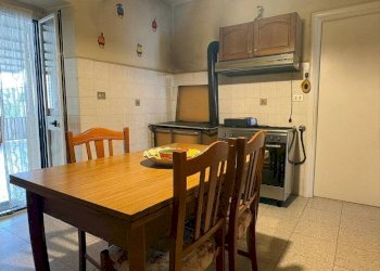 Cucina - Casa indipendente via Borgo Nuovo, 51, Fara in Sabina - foto 5