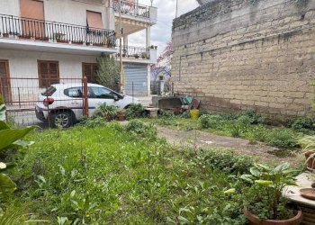 Giardino - Casa indipendente via Borgo Nuovo, 51, Fara in Sabina - foto 16