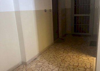 Interno palazzo - Trilocale via Virginia Reiter, Bologna (zona San Donato) - foto 9