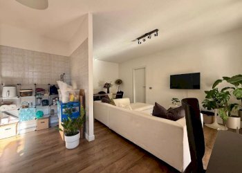 Soggiorno 3. - Two-room apartment via Pagoda Bianca, Roma (neighborhood Torrino) - photo 3