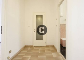 Ingresso - Two-room apartment largo Luca della Robbia, 41, Torino (neighborhood Pozzo Strada) - photo 5