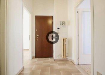 Ingresso - Two-room apartment largo Luca della Robbia, 41, Torino (neighborhood Pozzo Strada) - photo 6