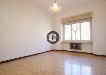 Camera da letto - Two-room apartment largo Luca della Robbia, 41, Torino (neighborhood Pozzo Strada) - photo 18