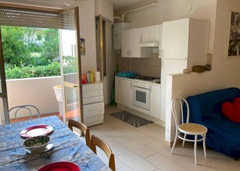 Salone - Appartamento via Serchio, Massa - foto 1