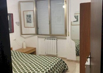 Camera da letto - Appartamento via Serchio, Massa - foto 17