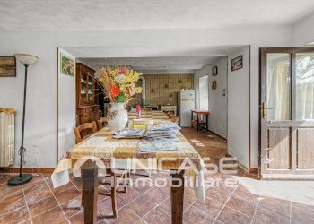 Soggiorno - Farmhouse strada Camborgetti Ballada, SNC, Bricherasio - photo 3