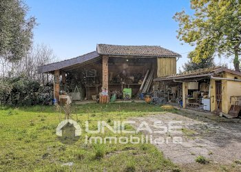 Tettoia - Farmhouse strada Camborgetti Ballada, SNC, Bricherasio - photo 35