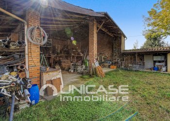 Tettoia - Farmhouse strada Camborgetti Ballada, SNC, Bricherasio - photo 38
