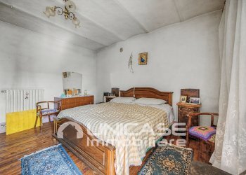 Camera - Farmhouse strada Camborgetti Ballada, SNC, Bricherasio - photo 23