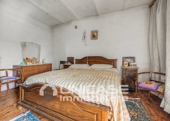 Camera - Farmhouse strada Camborgetti Ballada, SNC, Bricherasio - photo 22