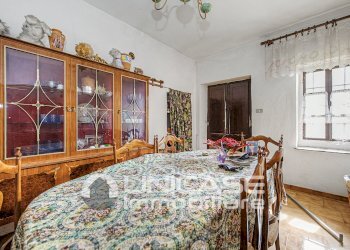 Camera - Farmhouse strada Camborgetti Ballada, SNC, Bricherasio - photo 26