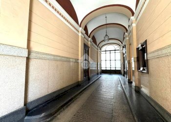 Parking space Via San Quintino, Torino (neighborhood Centro) - photo 8