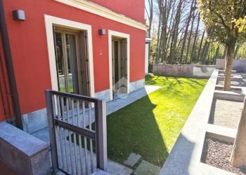 Two-room apartment Via XXIV Maggio, Senago - photo 12