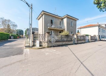 Villa Via Fratelli Bandiera, Rescaldina - photo 3