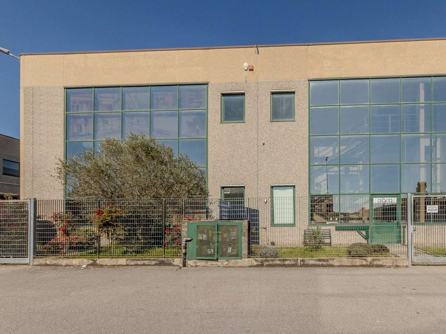 Capannone Sovico - foto 1