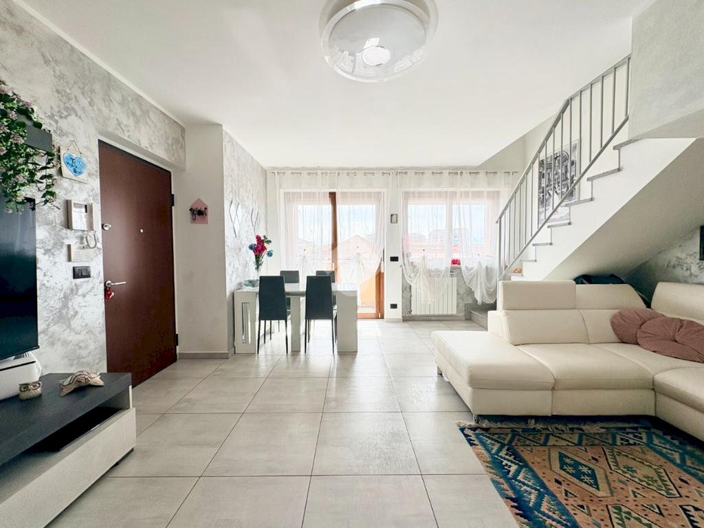 Quadrilocale Via san giacomo, La Loggia - foto 2