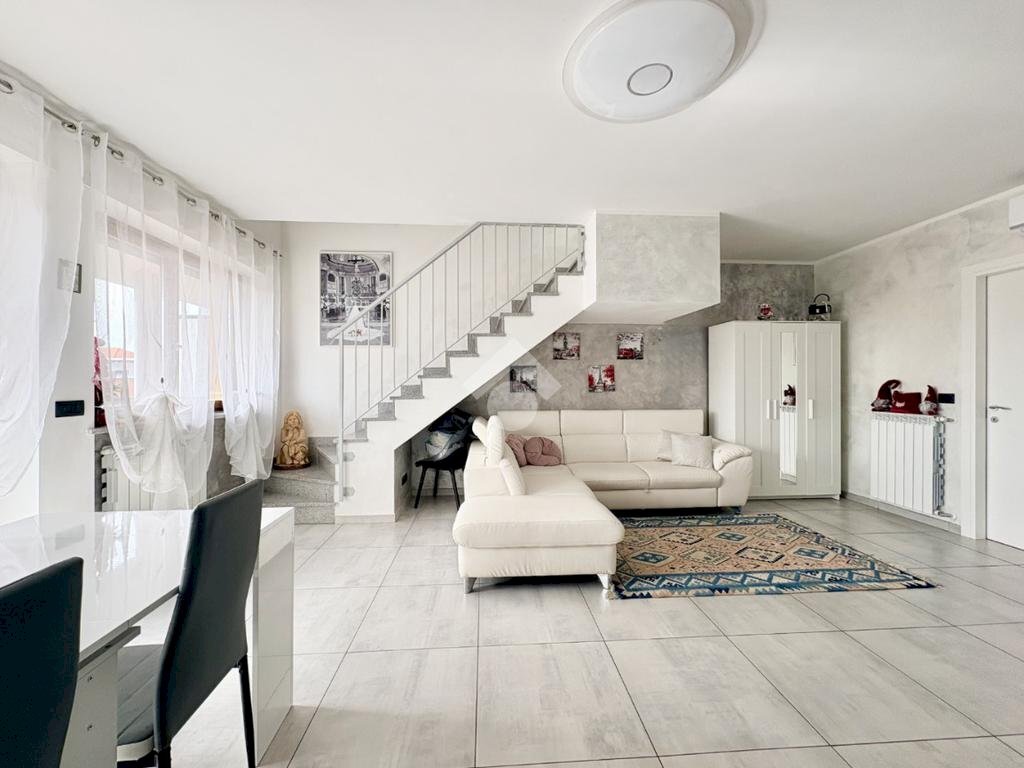 Quadrilocale Via san giacomo, La Loggia - foto 3