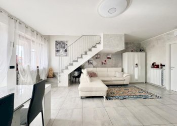 Quadrilocale Via san giacomo, La Loggia - foto 3