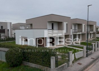 Foto 1 - Villa a Schiera VIA DON GIOVANNI CAPOIA, Paese - foto 1