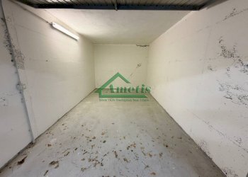 Foto 3 - Box Via Privata Altamira
 
16, Imperia - foto 3