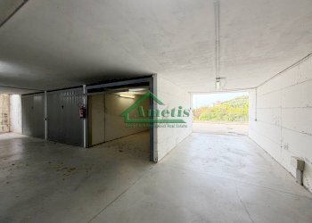 Foto 4 - Box Via Privata Altamira
 
16, Imperia - foto 4