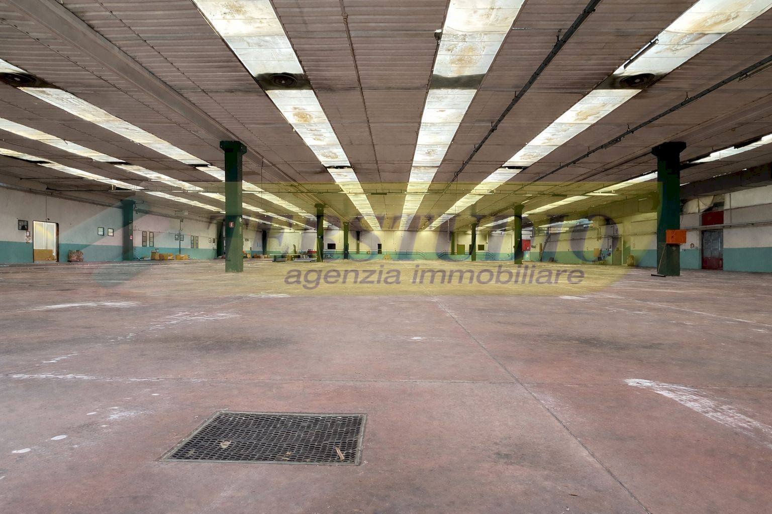 Foto 3 - Capannone via Santa Vecchia
snc, Valmadrera - foto 3