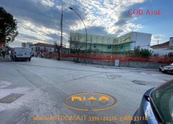 Foto 11 - Locale Commerciale TELESE VIA CRISTOFORO COLOMBO, Telese Terme - foto 11