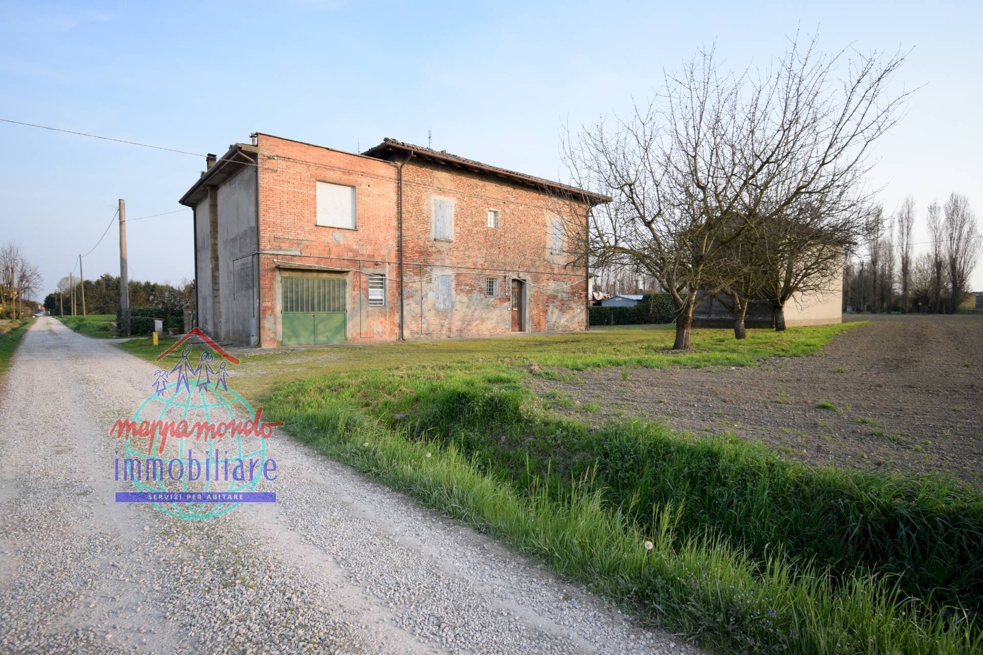 Foto 1 - Villa VIA DEL BELLO
 
15, Cento - photo 1