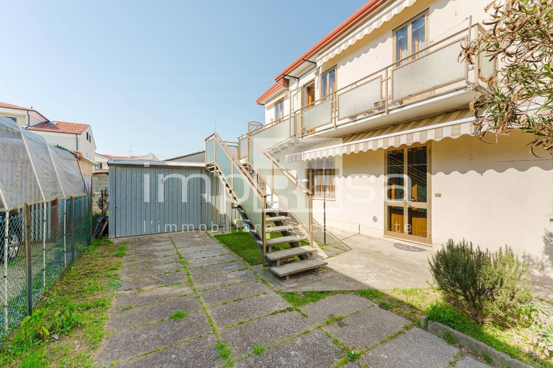 ESTERNO - Casa indipendente VIALE DON STURZO
 
112, Marcon - foto 3