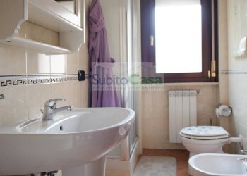 Foto 20 - Four-room apartment Via Aldo Moro
 
90, Chieti - photo 20