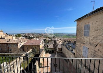 Foto 1 - Stabile - Palazzo Via della sapienza
 
16, Fermo - foto 1