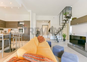 Sala da pranzo - Quadrilocale Via Roberto Bellarmino
 
9, Milano - foto 4