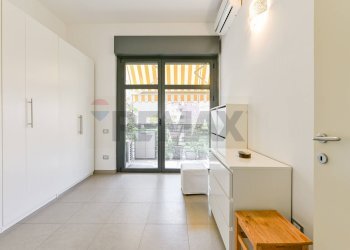 Stanza vuota - Quadrilocale Via Roberto Bellarmino
 
9, Milano - foto 16