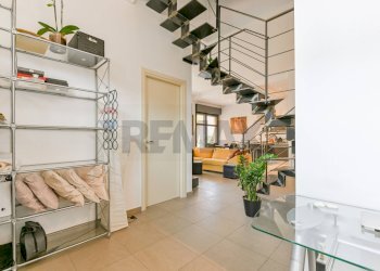 Scale - Quadrilocale Via Roberto Bellarmino
 
9, Milano - foto 24