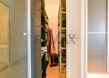 Cabina armadio - Quadrilocale Via Roberto Bellarmino
 
9, Milano - foto 32