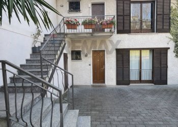 Casa all\'aperto - Trilocale via montegrino
 
4, Luino - foto 1