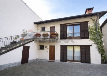 Casa all\'aperto - Trilocale via montegrino
 
4, Luino - foto 2