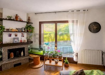 Soggiorno - Trilocale via montegrino
 
4, Luino - foto 16