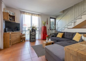 Soggiorno - Terraced Villa via Sotto Campagna
 
75, Comabbio - photo 2