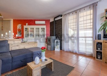 Soggiorno - Terraced Villa via Sotto Campagna
 
75, Comabbio - photo 4