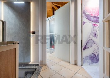 Hall / corridoio - Terraced Villa via Sotto Campagna
 
75, Comabbio - photo 12