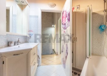 Bagno - Terraced Villa via Sotto Campagna
 
75, Comabbio - photo 14