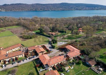 Vista dell\'acqua - Terraced Villa via Sotto Campagna
 
75, Comabbio - photo 25
